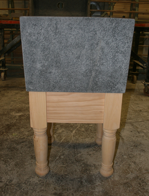 Laundry sink with unfinished base